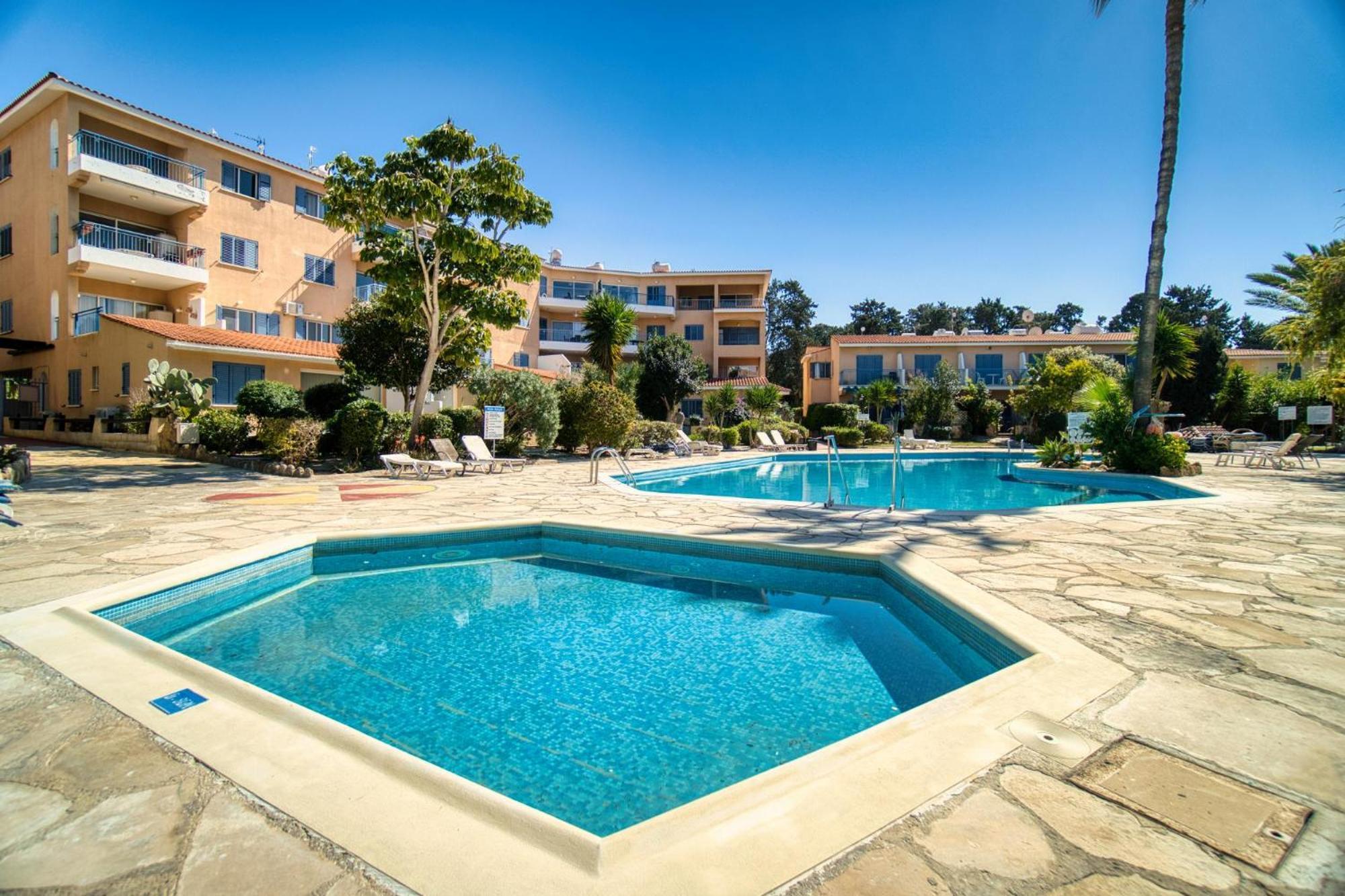 Paradise Gardens 1 C-003 Appartement Paphos Buitenkant foto